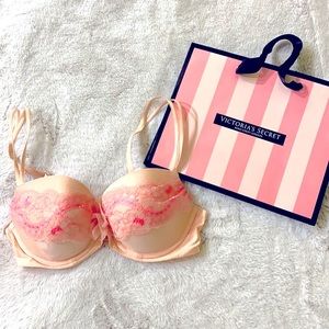 💕💕 Valentine's Day Victoria's Secret Dream Angels Demi Bra